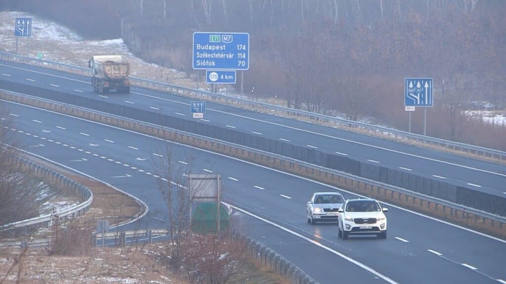 Autópálya matrica 2026: Megérkeztek az árak, ennyibe fognak kerülni a matricák