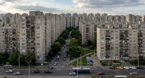 Itt a hivatalos bejelentés - Extra pénztámogatást kapnak a társasházban