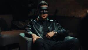 T. Danny elárulta, mi van a maszk alatt