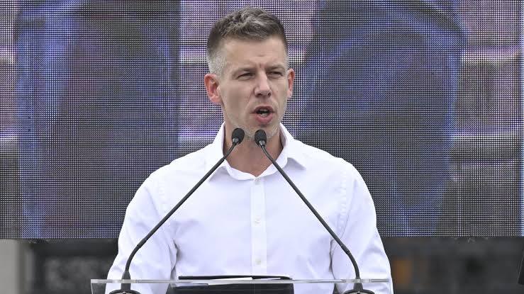 Lánczi – aki szerint „a szuverenitás védelme és így a Hivatal is a kezdetektől támadás alatt állt” – úgy fogalmazott, hogy „a Szuverenitásvédelmi Hivatal megszüntethető és felszámolható. De azok a folyamatok, amelyeket működésünk során feltártunk, nem fognak eltűnni”.